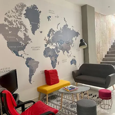 לינה וארוחת בוקר Super Loft With Terrasse In The Heart Of ניס